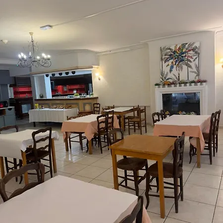 Le Robinson Hotel